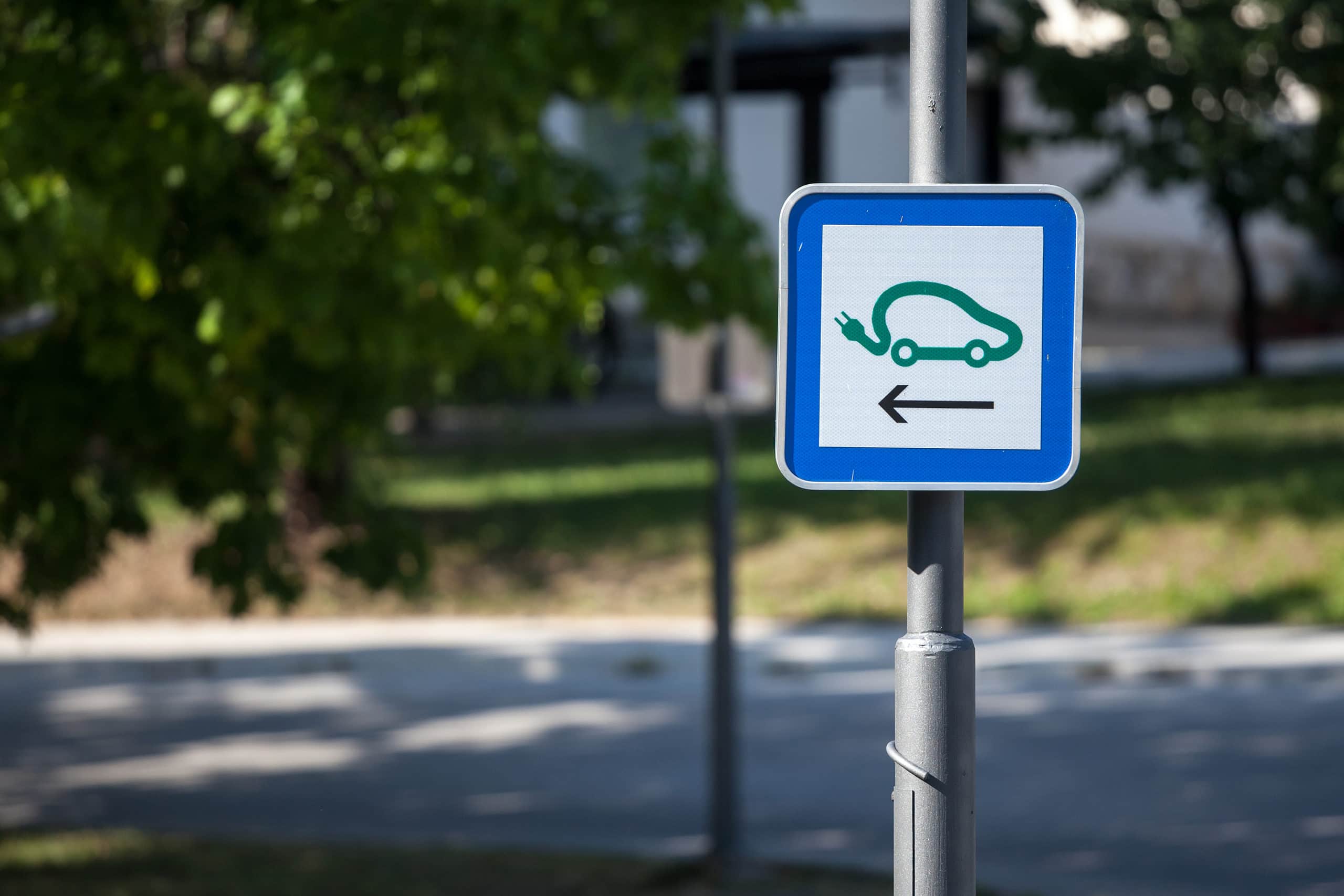 Electric Vehicles and Equity: How EVs Work, Their Pros and Cons, and the  Role They Can Play in Making Our Communities Stronger - Clean Energy Group